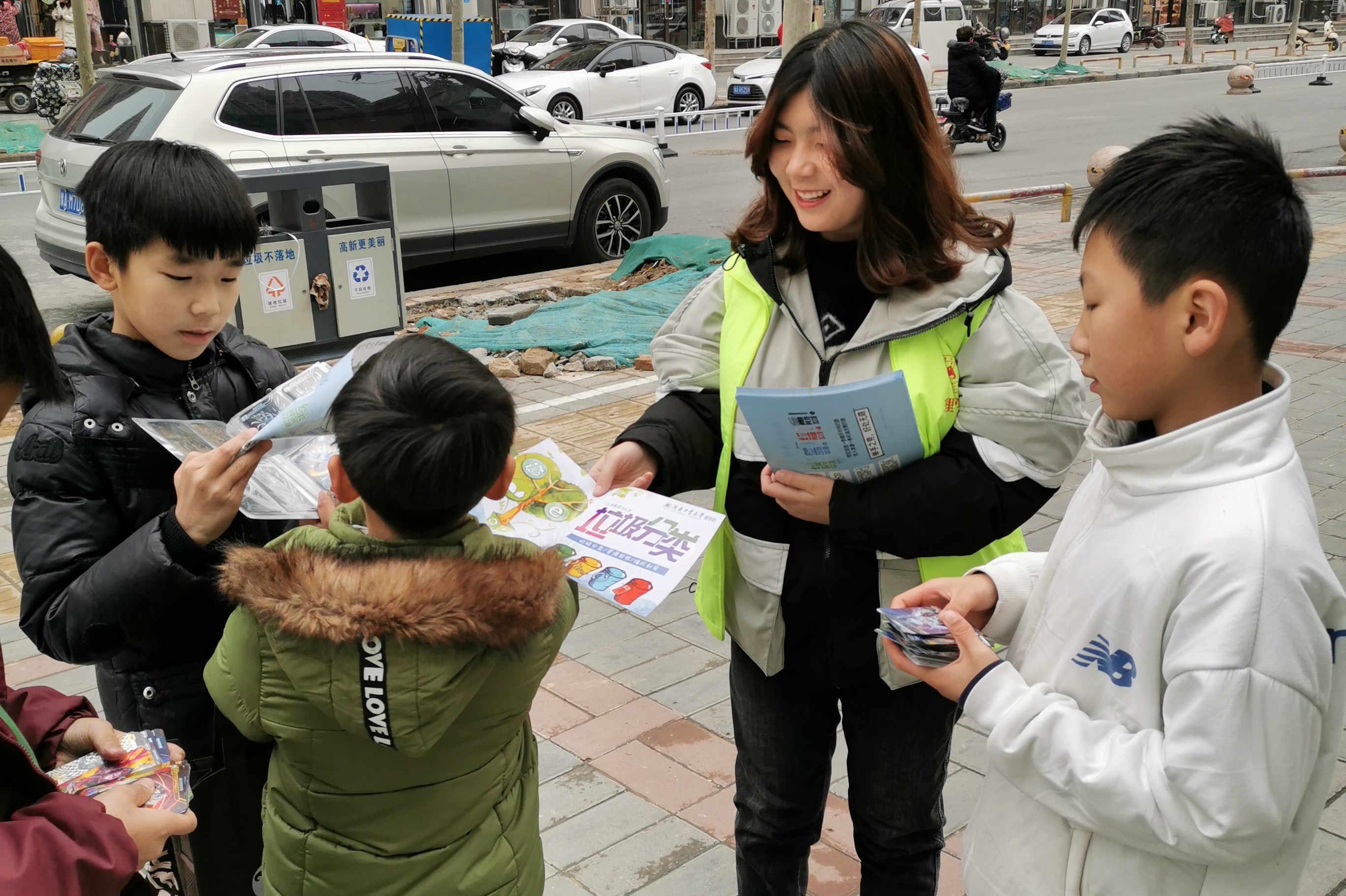 现在正参加社会实践宣传垃圾分类,您可以看一下这个传单来了解一下